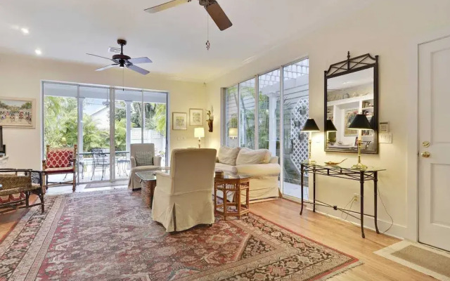 Amelia Home by Avantstay In Historic Old Town w/ Pool