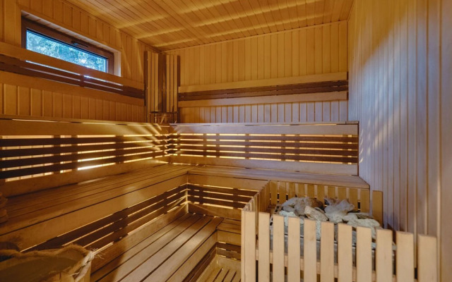 Brook Barn with Sauna & Hot Tub