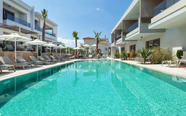 Pefki Deluxe Residences