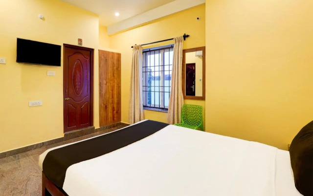 OYO 094 Bussy St Prakasam Residency