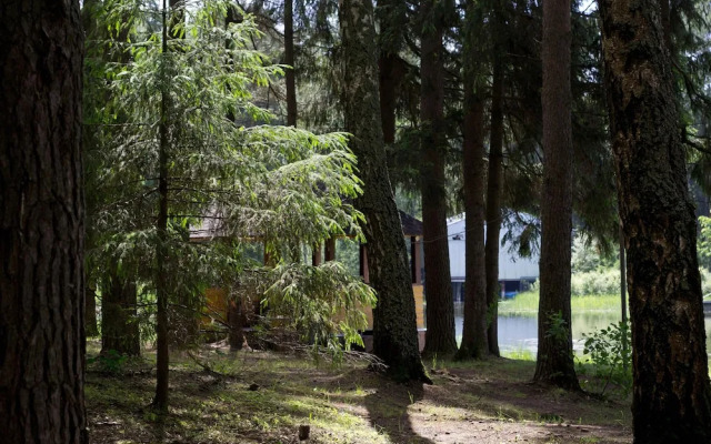 Flora Park Country Club