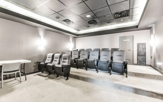 Iceboat Terrace Luxury Condos