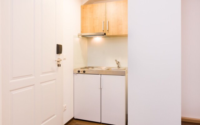 DMG Apartments Hotel