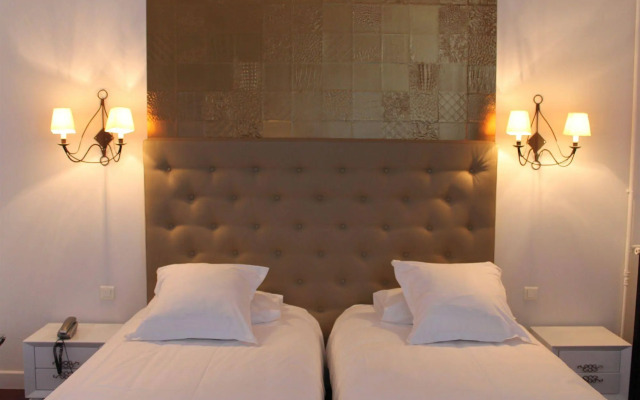 Royal Hotel