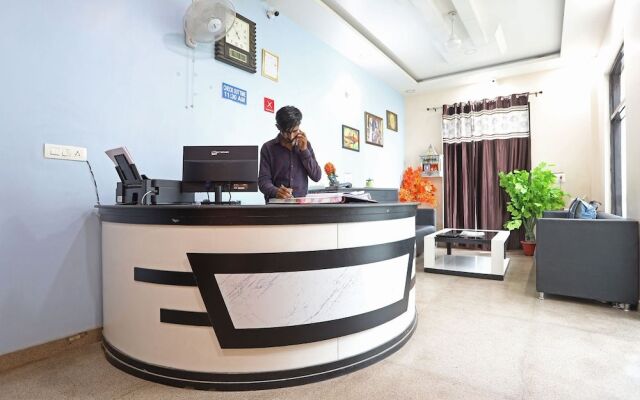 OYO 43691 Hotel Rbs Inn