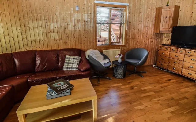 Cottage O12