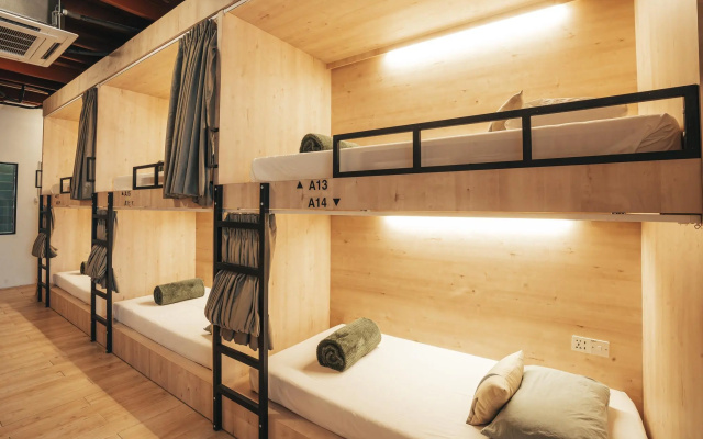 Dé Cafe & Rest House - Hostel