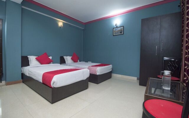 OYO 24177 Himadri Inn