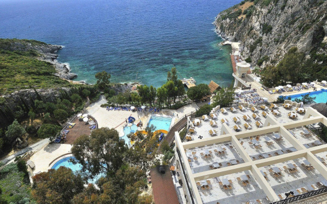 Ladonia Hotels Adakule	