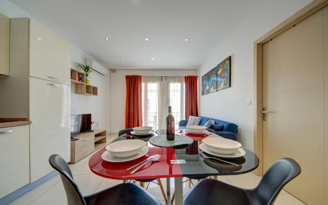 Sliema Ferries 2-bedroom Apt with views