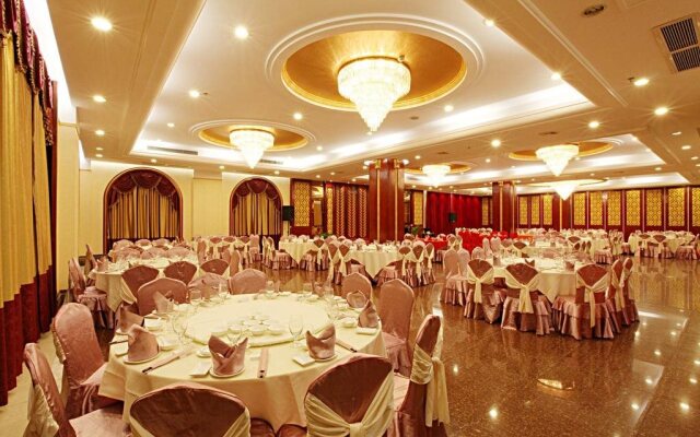 Donghu Grand Hotel