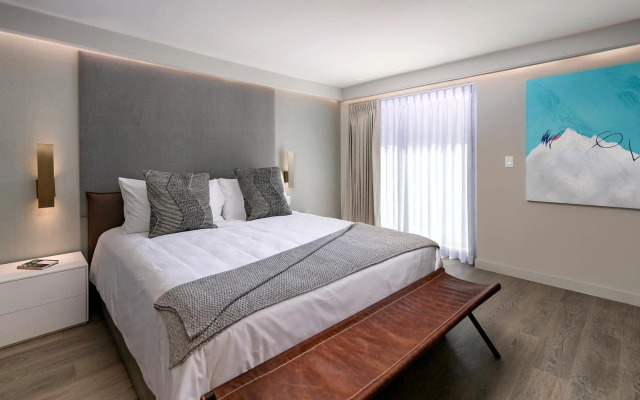 La Jolla Cove Suites