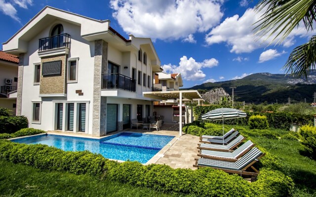 Villa North by Tatilpremium