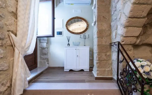 Saint Michel Room by Wonderful Italy