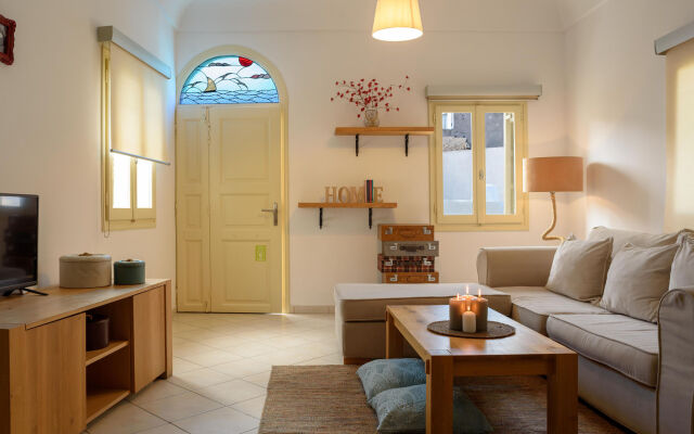 Santorini Suite Home