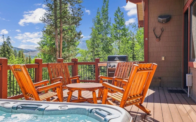 Cucumber Patch 60 4 Bedroom Home by RedAwning