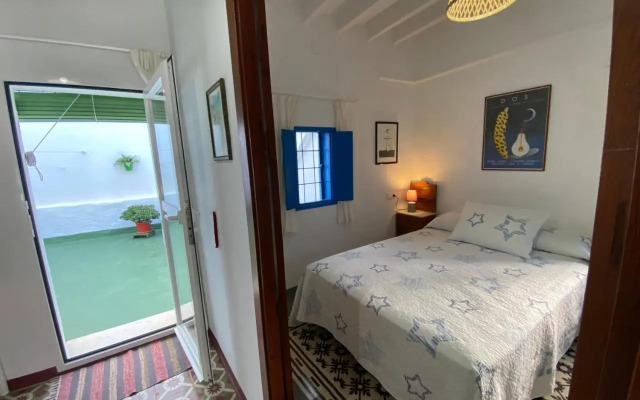 Casa la Rana Charming Townhouse near the beach