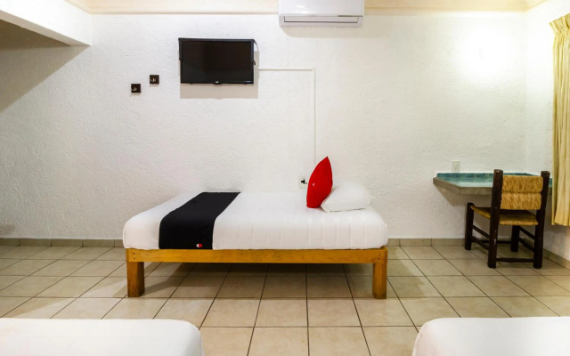 Hotel Parotas Manzanillo
