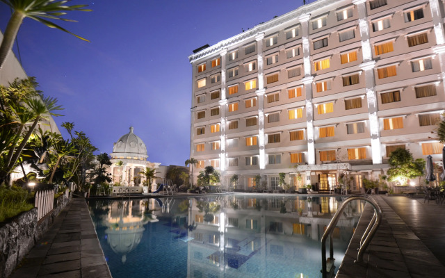 The Rich Jogja Hotel