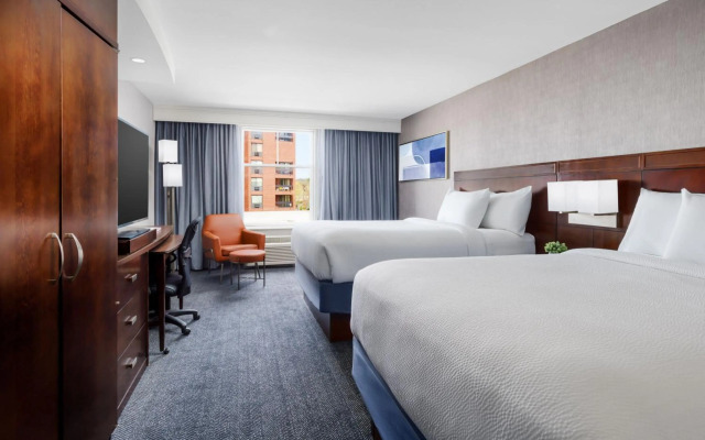 Courtyard by Marriott Keene Downtown