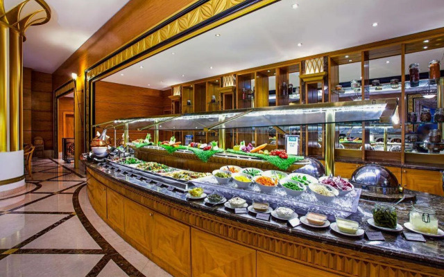 Отель Corniche Abu Dhabi