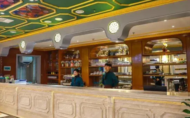 Peninsula International Hotel