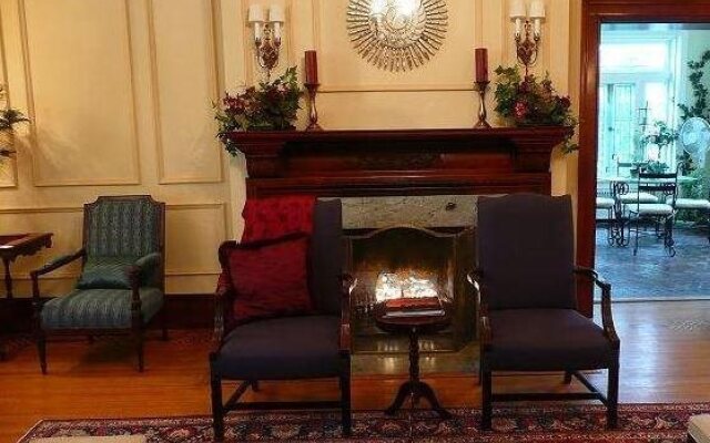 Shining Dawn Bed & Breakfast Retreat