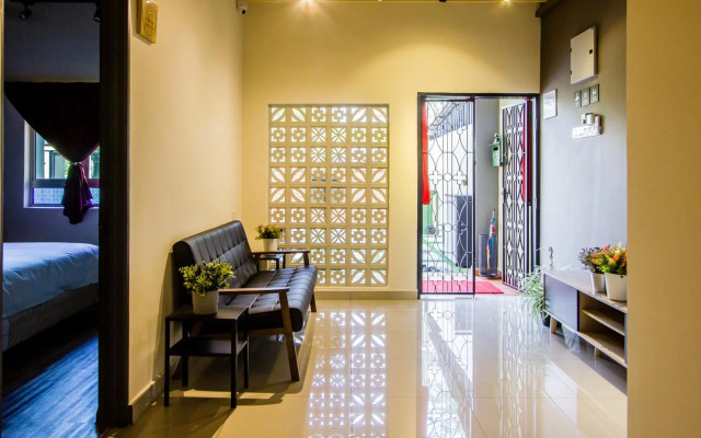 Explore 5BR Gardenhouse Retreats (Free Parking)