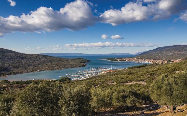 Awesome Home in Cres With Wifi and 1 Bedrooms