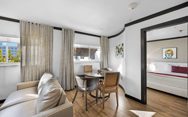 The Shoreline Suites