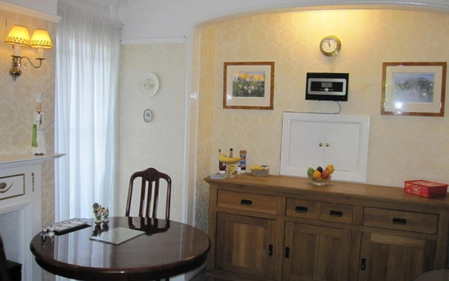 Clayhill House Bed & Breakfast