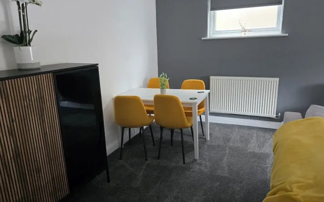 3 bed Apartment in Huddersfield