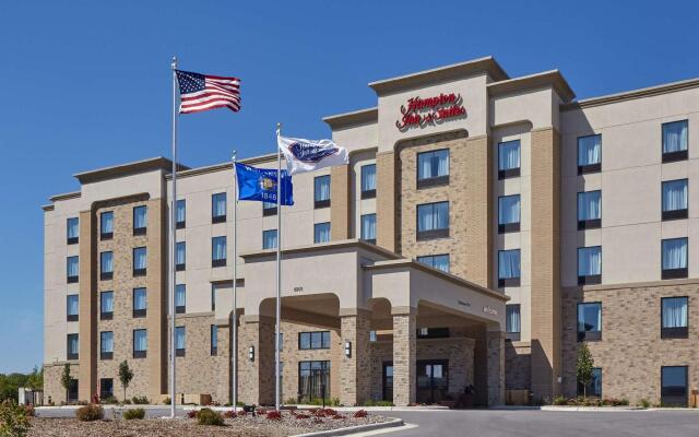 Hampton Inn & Suites Milwaukee/Franklin