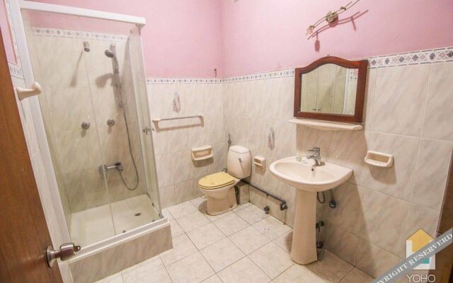 The Bro Hotel by OYO Rooms