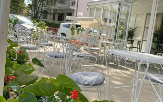 Petit Hotel