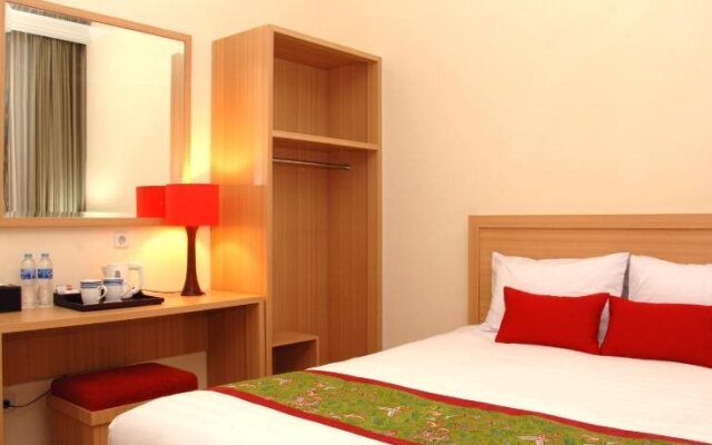 Dermaga Keluarga Hotel Sonosewu