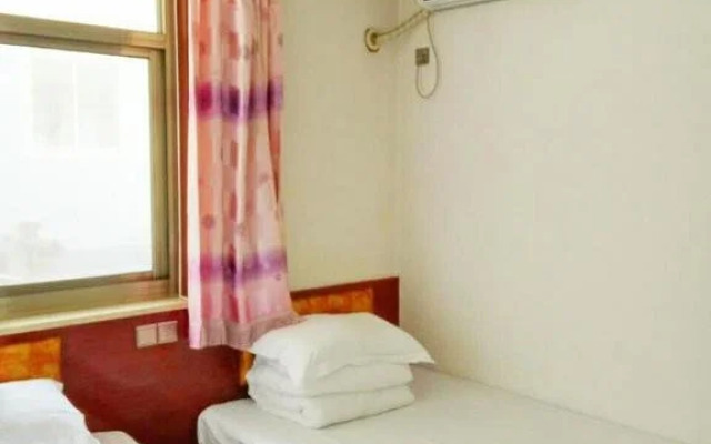 Xinglong Jiahong Inn