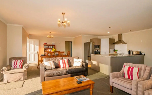 Home Base - Cooks Beach Holiday Home
