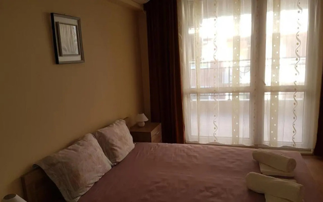 Zefira Apartments
