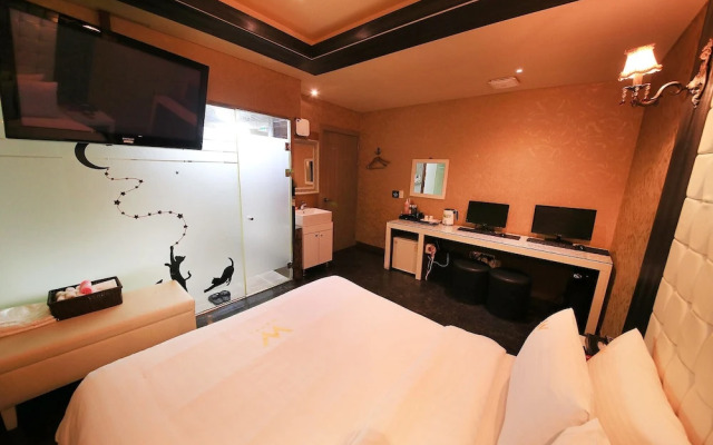 Chang-dong M Motel