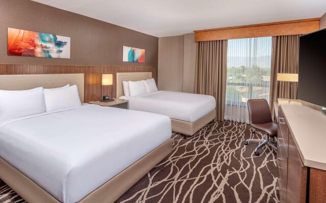 DoubleTree by Hilton Hotel San Bernardino