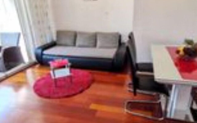 Apartment Villa 2 Sara 4 pax