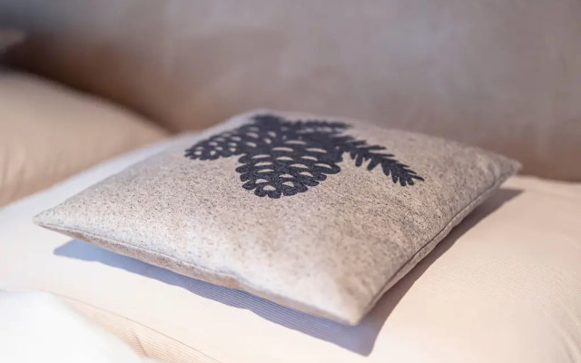 Luxury Penthouse, ski Lift Within Walking Distance