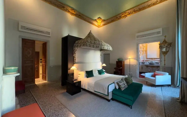 Palazzo Durazzo Suites