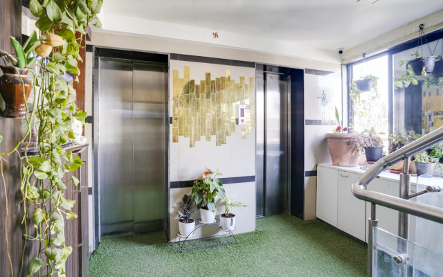 Super Collection O Andheri Near Western Express Highway