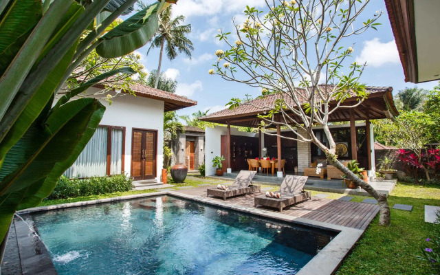 Ubud Raya Villa