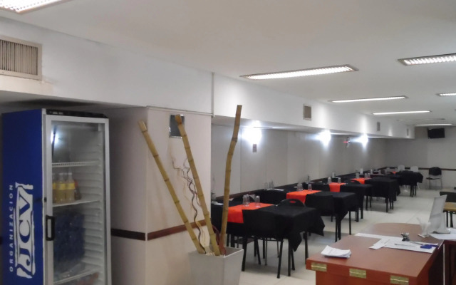 Hotel Adrazi