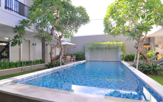ZEN Rooms Seminyak Mertanadi