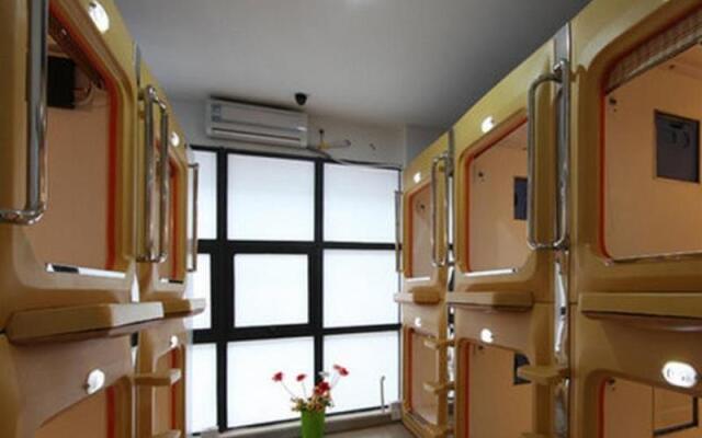 Xian Capsule Hotel