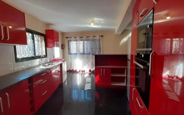 villa luxueuse et meublée plus de 280 m²